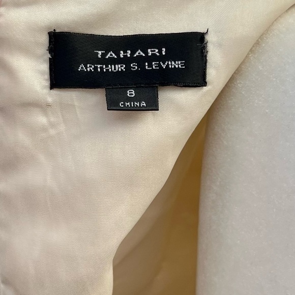 Vintage Tahari Gold Champagne Dress Size 8 - Picture 5 of 9